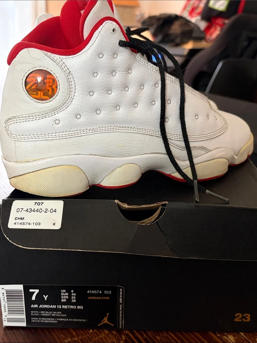 Jordan clean white